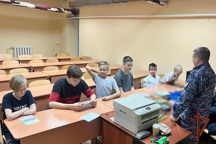 Росгвардия в Томской области чествует Героев Отечества