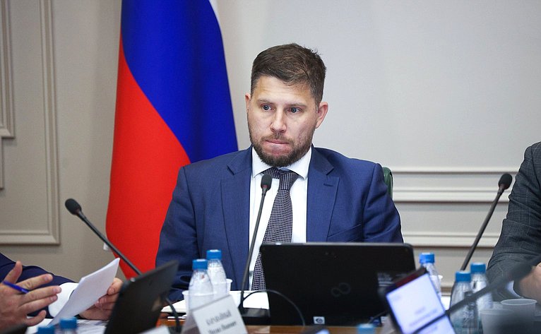 Круглый стол Комитета СФ по международным делам совместно с Комитетом СФ по конституционному законодательству и государственному строительству «Юрисдикция международных судебных и арбитражных органов в отношении Российской Федерации»