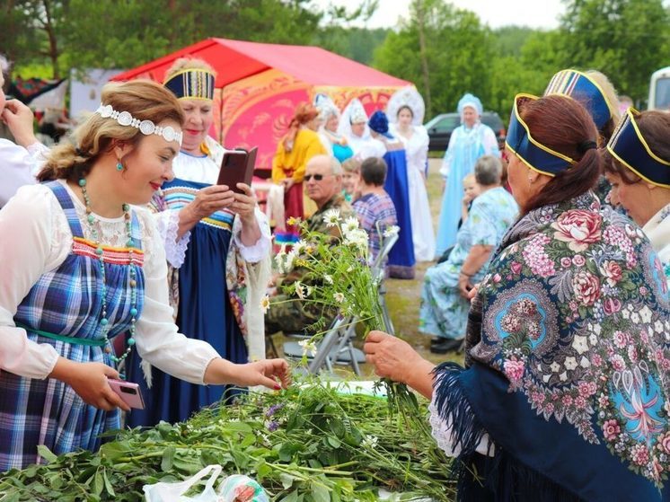 Какой сегодня праздник в россии фото