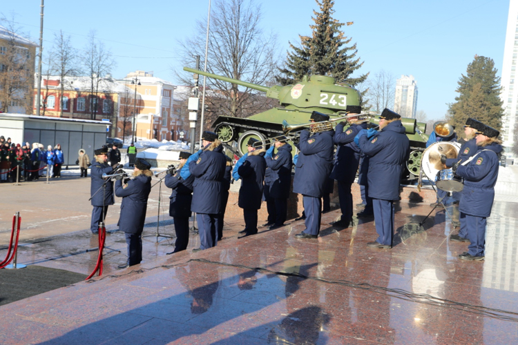 Начальник Управления Росгвардии по Пермскому краю принял участие в церемонии возложения цветов