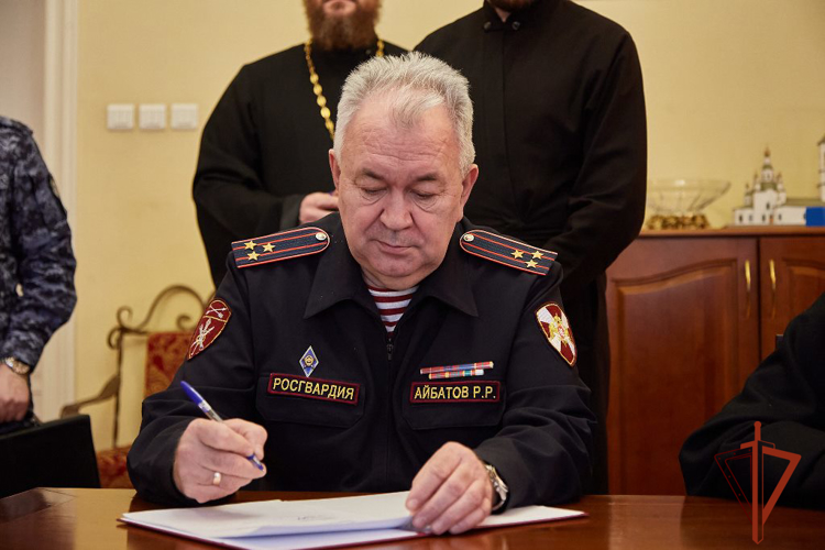 Начальник Управления Росгвардии по Томской области и митрополит Томский и Асиновский подписали соглашение о сотрудничестве (видео)