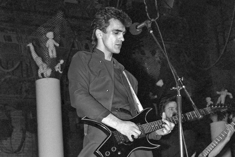 Бутусов занимался музыкой со студенческих лет