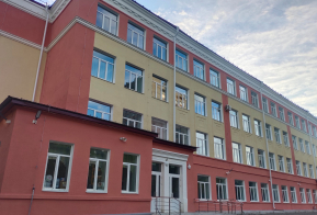 В школах № 13 Хабаровска и поселка Октябрьский завершился капитальный ремонт