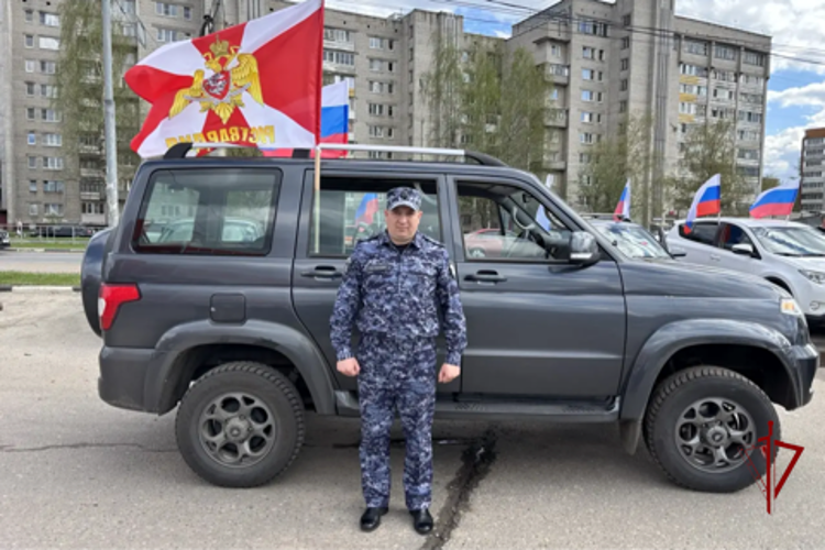 Росгвардейцы приняли участие в автопробеге в Ярославле