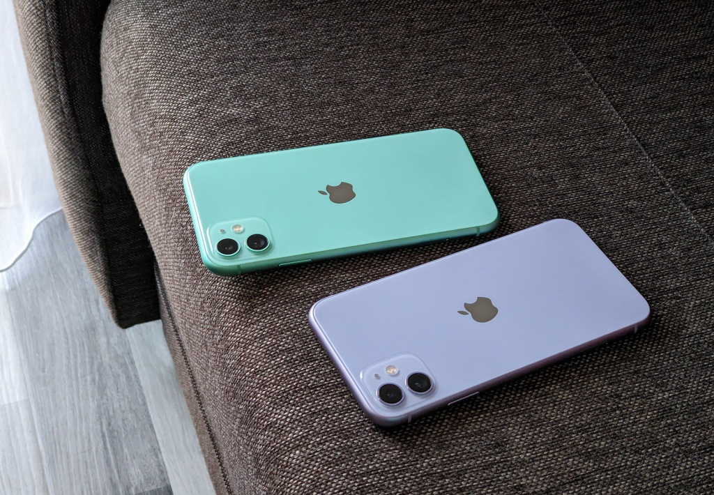 Iphone 11 pro белый. Айфон 11 зелёный 128 гб. 2022 смартфон с белой кнопкой. Iphone 11 64гб белый. Айфон 11 2023.