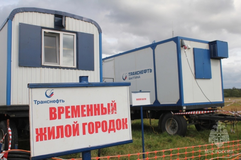 Начальник Главного управления МЧС России по Новгородской области Сергей Козырев оценил ход учений в Шимском районе