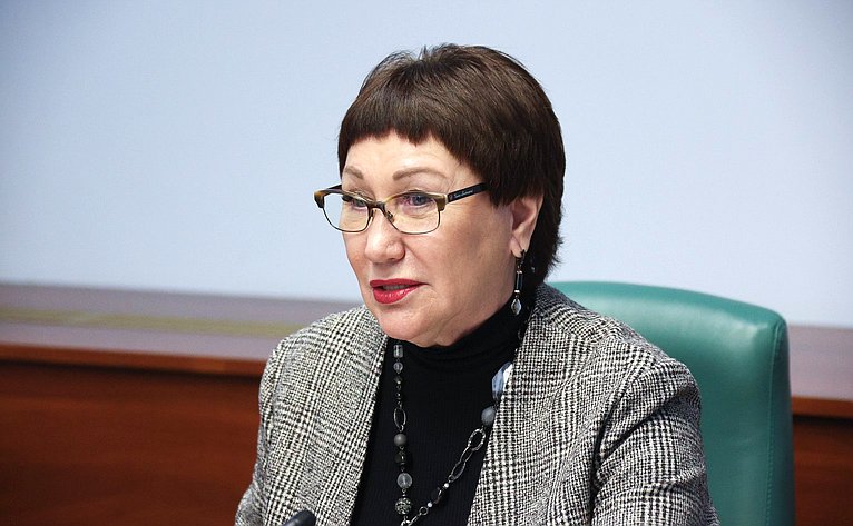 Елена Перминова