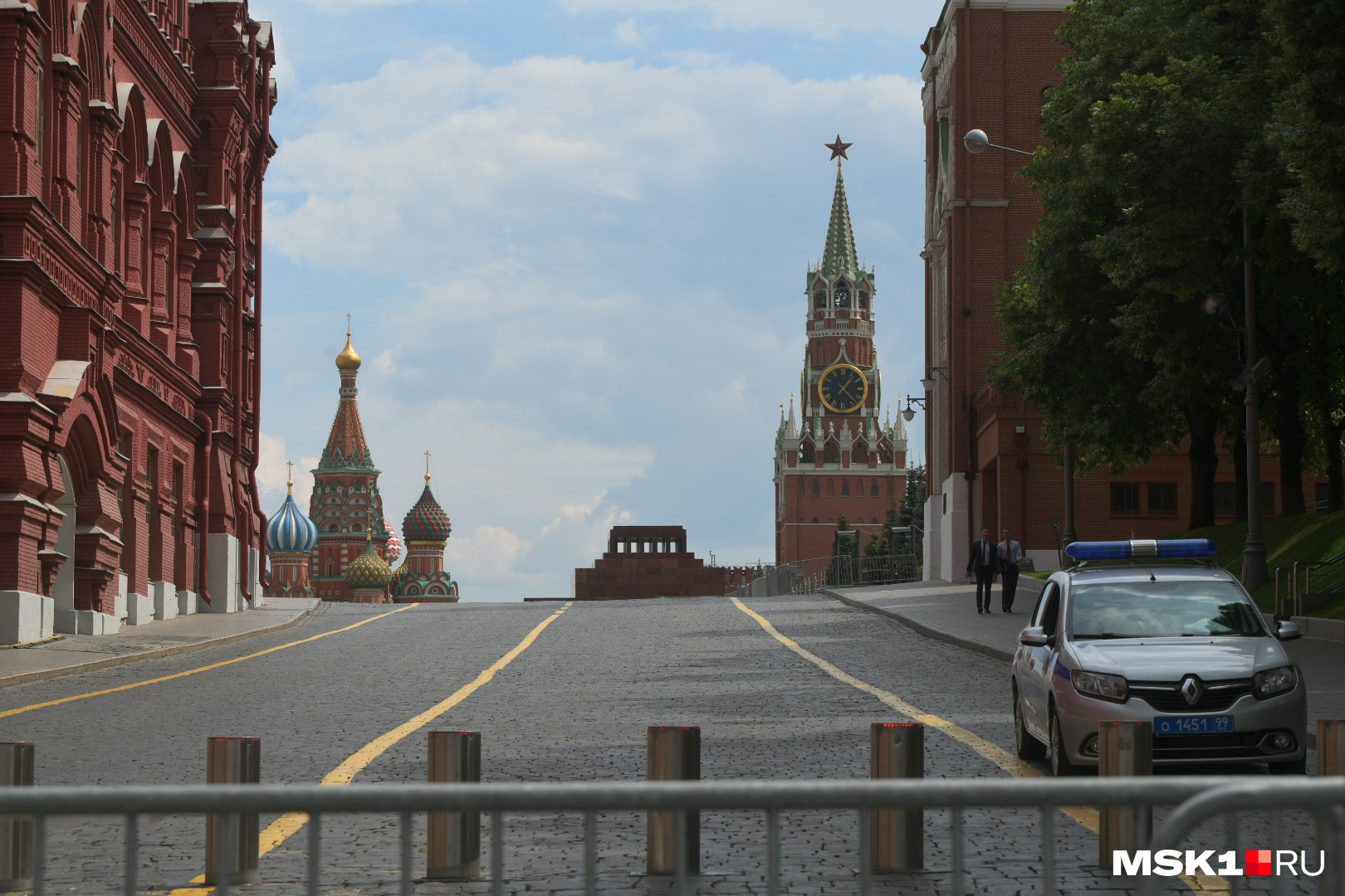 Красная площадь. Красная площадь фото. Пригожин на красной площади. Фото перекрытия Москвы. Почему перекрыта красная