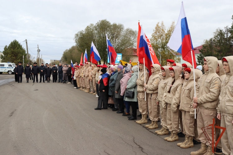 Росгвардейцы Омской области приняли участие в торжественном мероприятии, посвященном отправке гуманитарной помощи в зону СВО