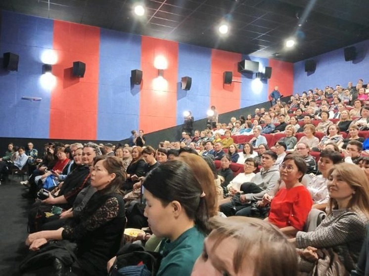 В Улан-Удэ прошла премьера художественного фильма про ковид «2020»