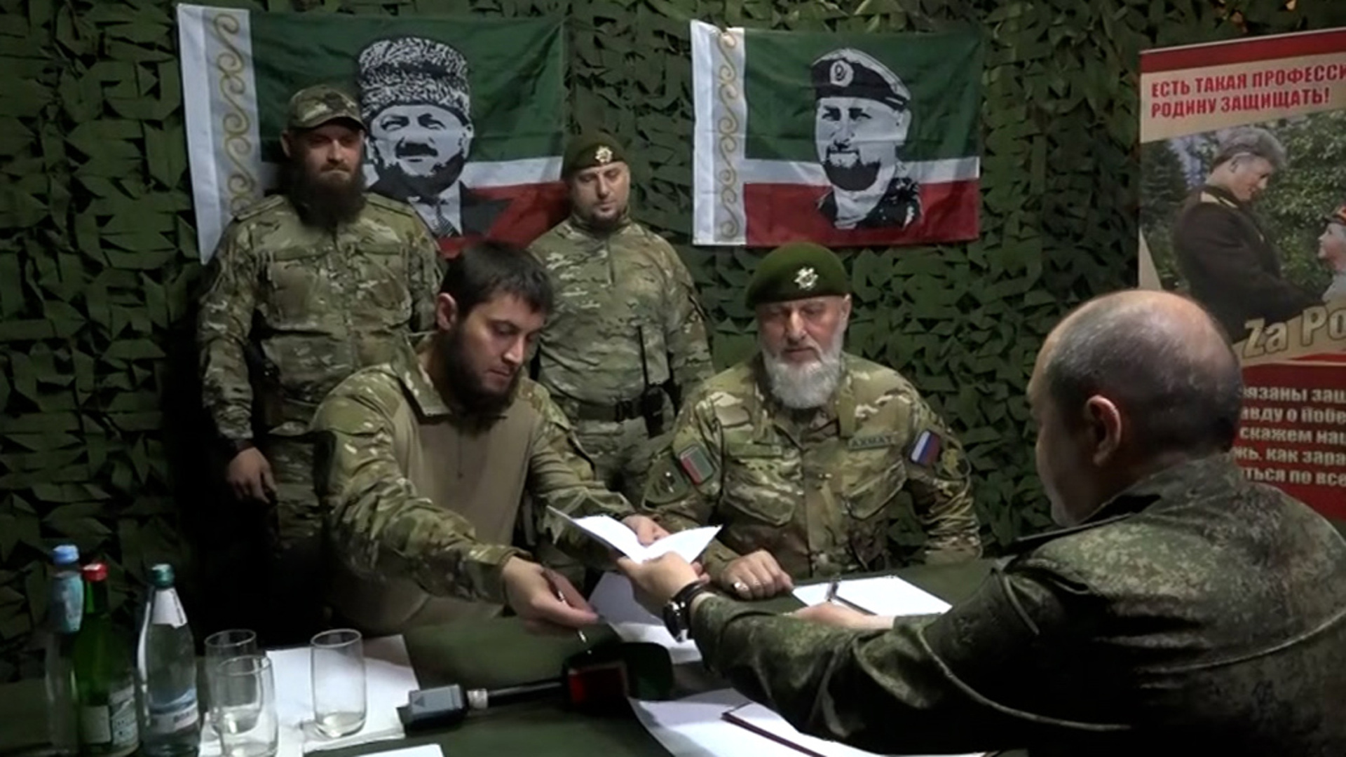 контракт через ахмат. контракт через ахмат. контракт через ахмат. футболист yanki. рыжиков ахмат 2022.