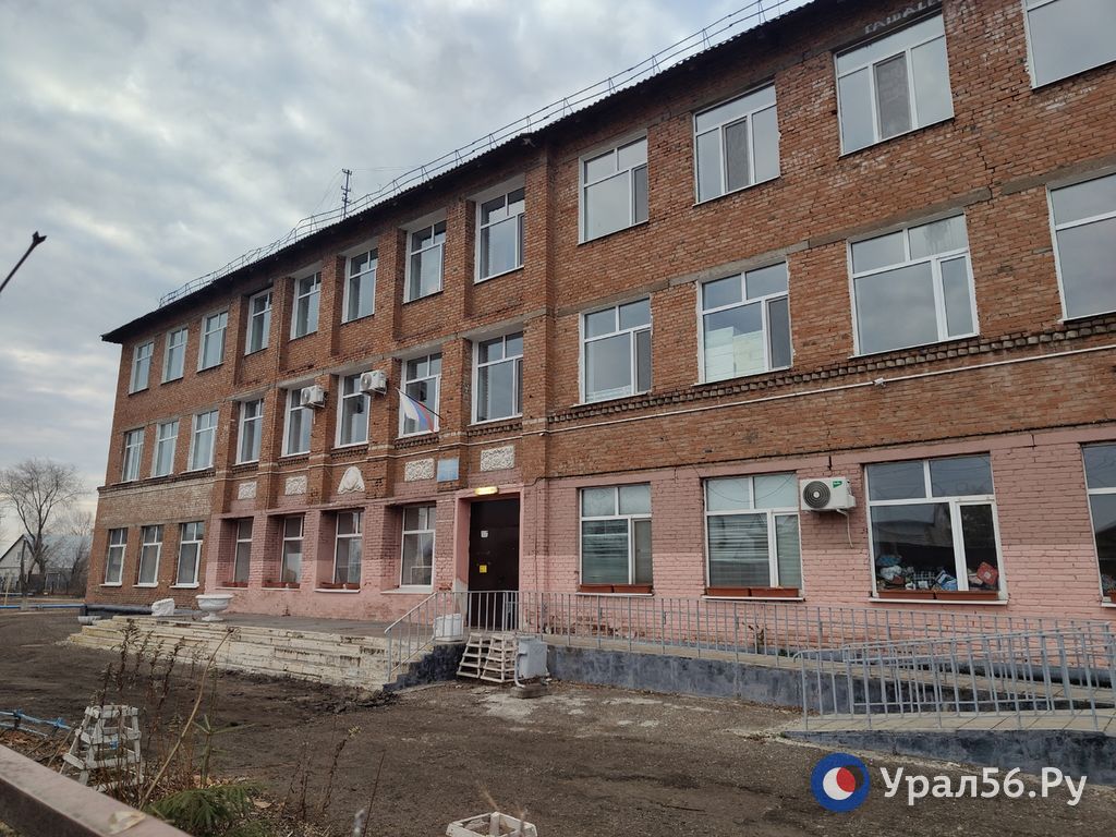 Школа 48. Фото из архива