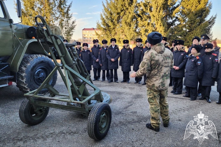 ДЕНЬ ОТКРЫТЫХ ДВЕРЕЙ ПРОВЕЛИ ВОЕННОСЛУЖАЩИЕ ВЛАДИКАВКАЗСКОГО СОЕДИНЕНИЯ РОСГВАРДИИ