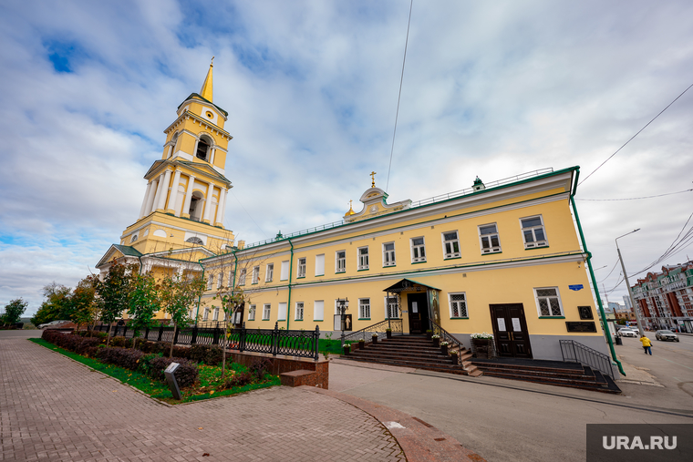 Архитектура. Пермь, христианство, религия, спасо-преображенский собор, православие, архиерейское подворье