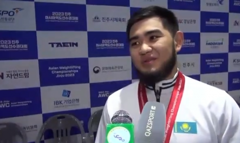 Казахстанец завоевал малое «золото» на чемпионате Азии по тяжелой атлетике