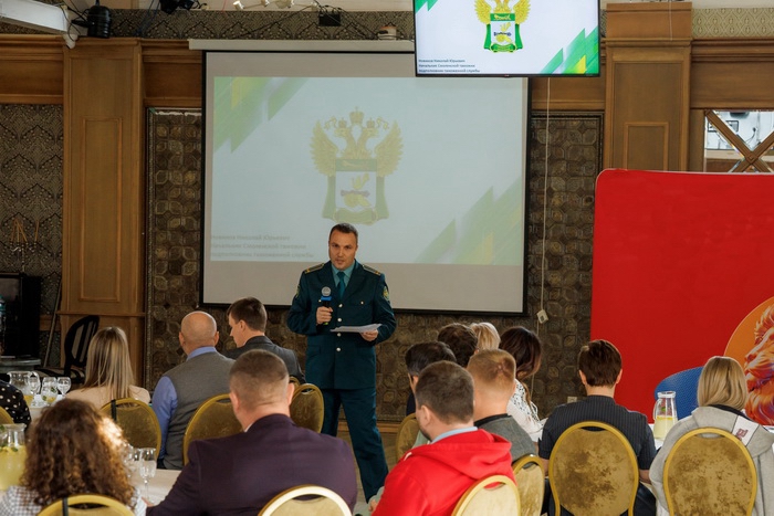 Бизнесу России и Беларуси рассказали о выгодах статуса УЭО на встрече со Смоленской таможней