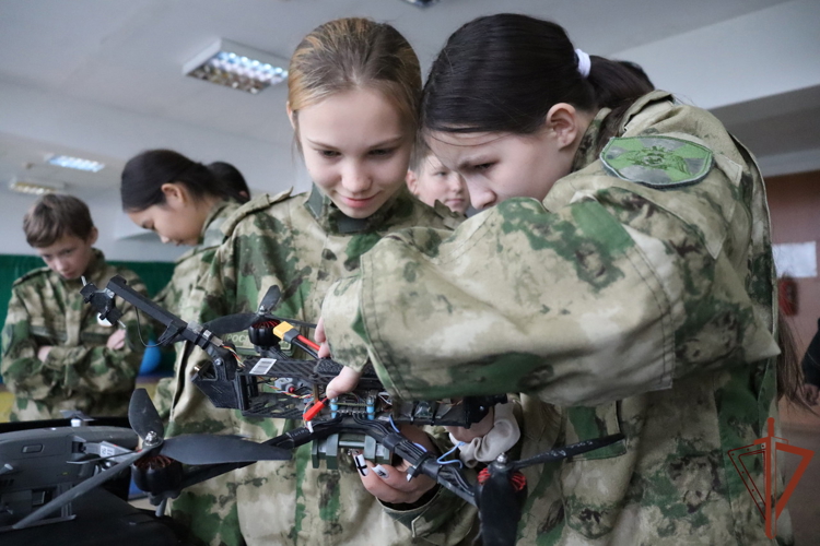 На Дальнем Востоке сотрудники и ветераны ОМОН Росгвардии отмечают 37-ю годовщину со дня образования отрядов