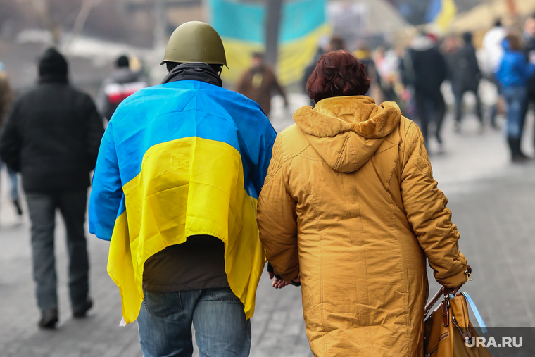 События на Майдане. Киев, флаг украины, майдан, киев, украина