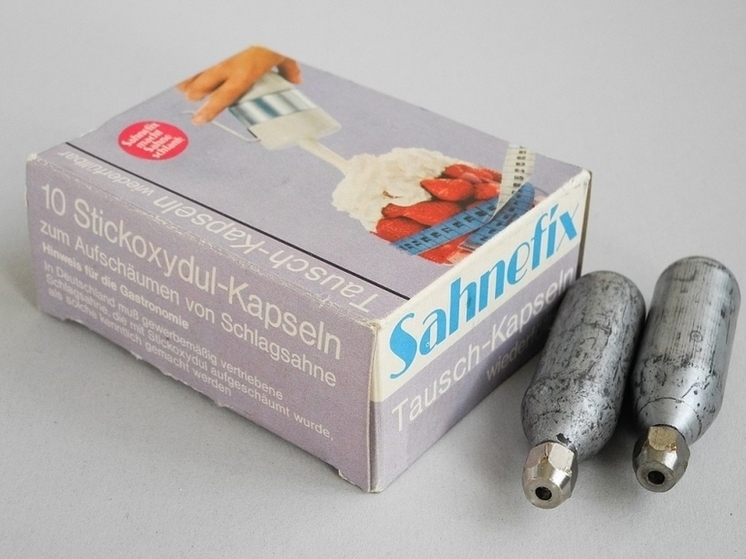 Смех без контроля: Германия закрывает газовую лавочку