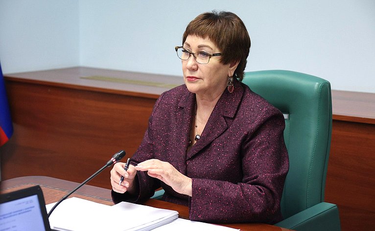 Елена Перминова