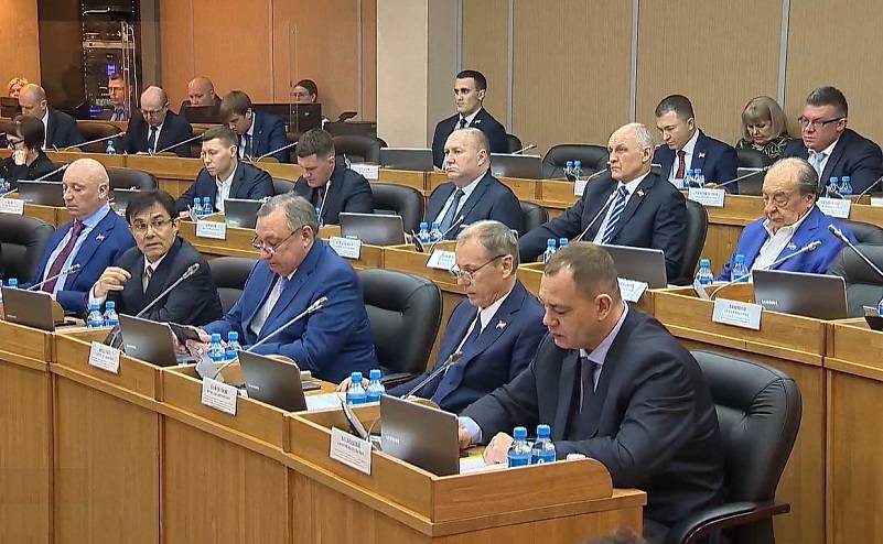 Бюджет Приморья скорректирован парламентариями