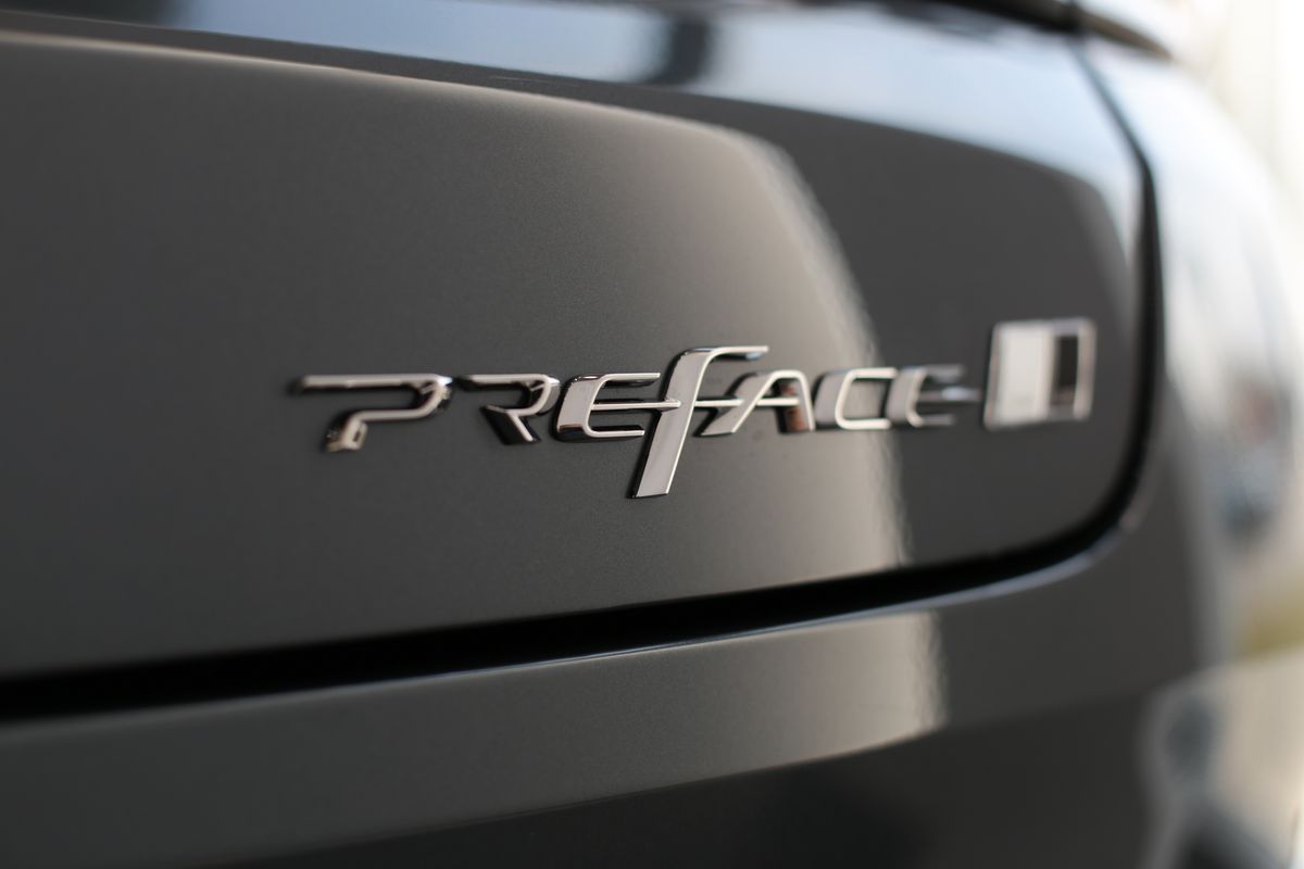 Премиальный седан с большой выгодой на Камайской, 3!