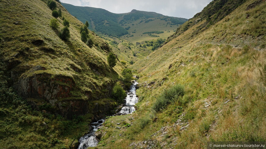 Грузия, часть 1. Беги в Казбеги, или Stepansminda's Step