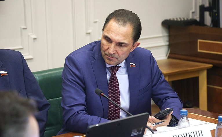 Андрей Хапочкин