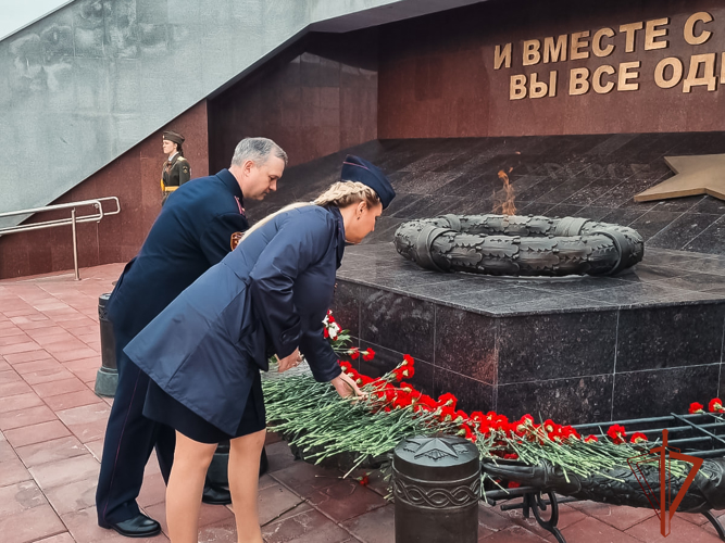 Кемеровские росгвардейцы и их воспитанники присоединились к автопробегу, посвященному 79-й годовщине Победы