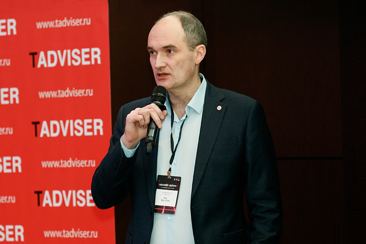 Сергей Щербаков: «Можно купить сервера, которые будут отлично греть воздух, но использоваться будет только 20% мощности, поскольку данных для моделей нет. Но и обратное тоже верно — если не будет вычислительных мощностей, то это будет ограничением для развития и использования ИИ»