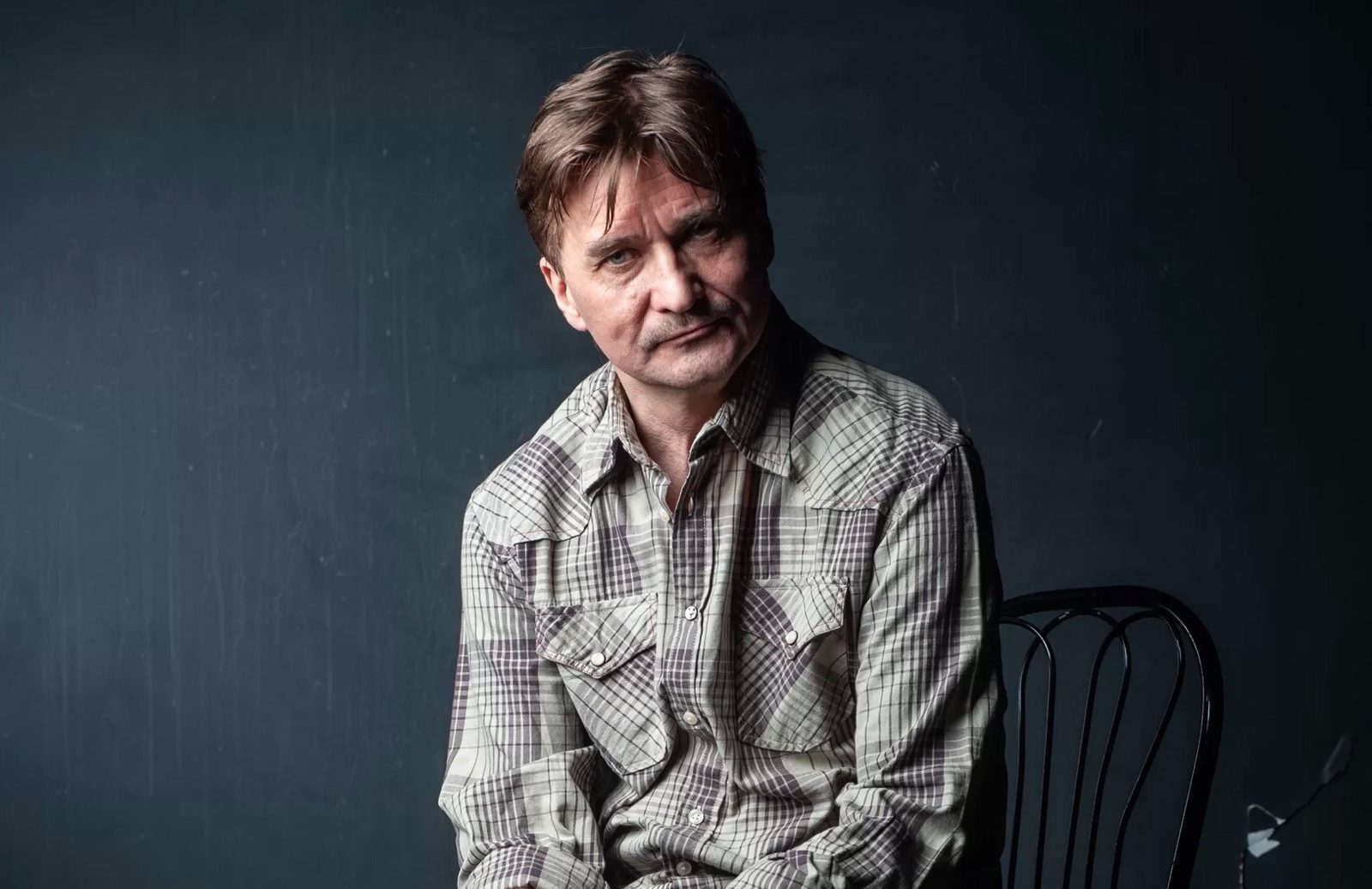 Варвара Шмыкова, Андрей Бурковский и Александр Филиппенко прокомментировали гибель Юрия Бутусова