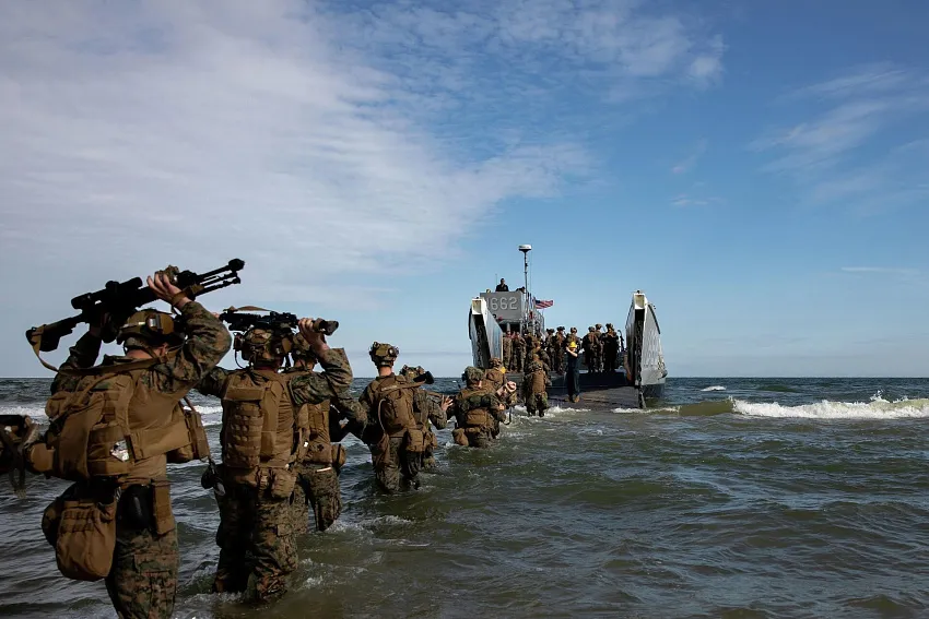 Учения НАТО Baltops начались в Балтийском море