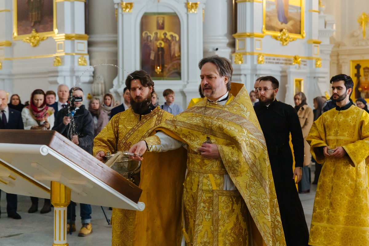 В Санкт-Петербурге молитвенно почтили память святителя Спиридона Тримифунтского как небесного покровителя Роструда