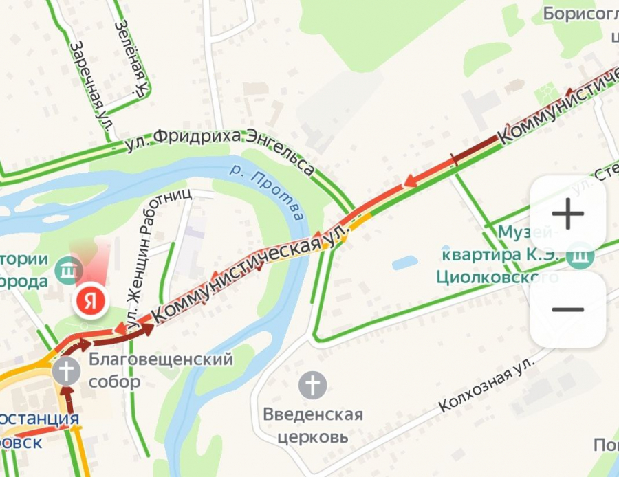 В Боровске на мосту через Протву выросла пробка из-за нерадивого подрядчика