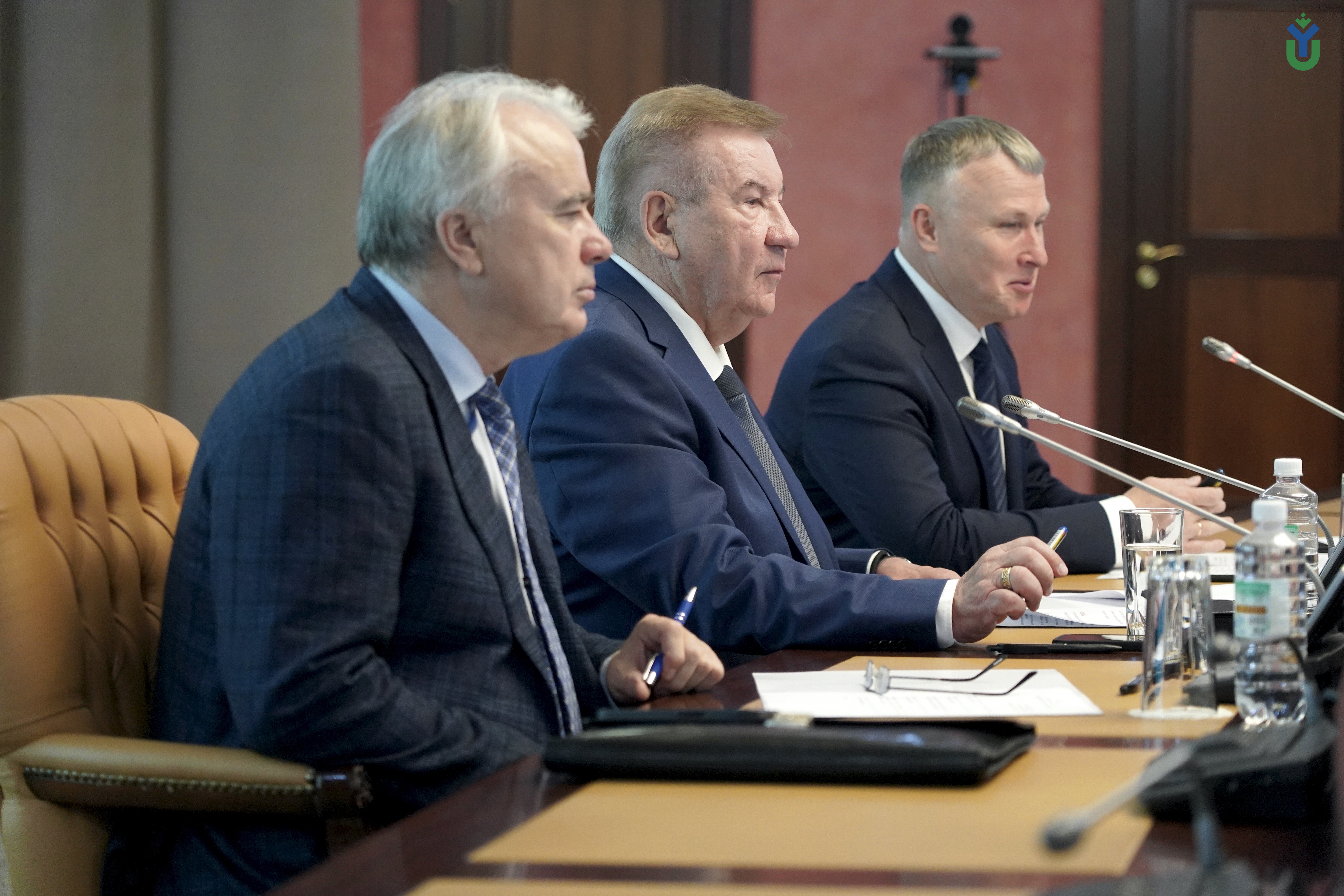 На заседании Попечительского совета ЮГУ обсудили меры поддержки студентов и выпускников