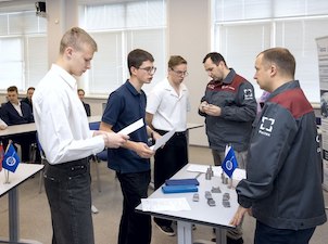 Студенты треков «Крылья Ростеха» и «Код Ростеха» освоили рабочие специальности на «ОДК-Сатурн»