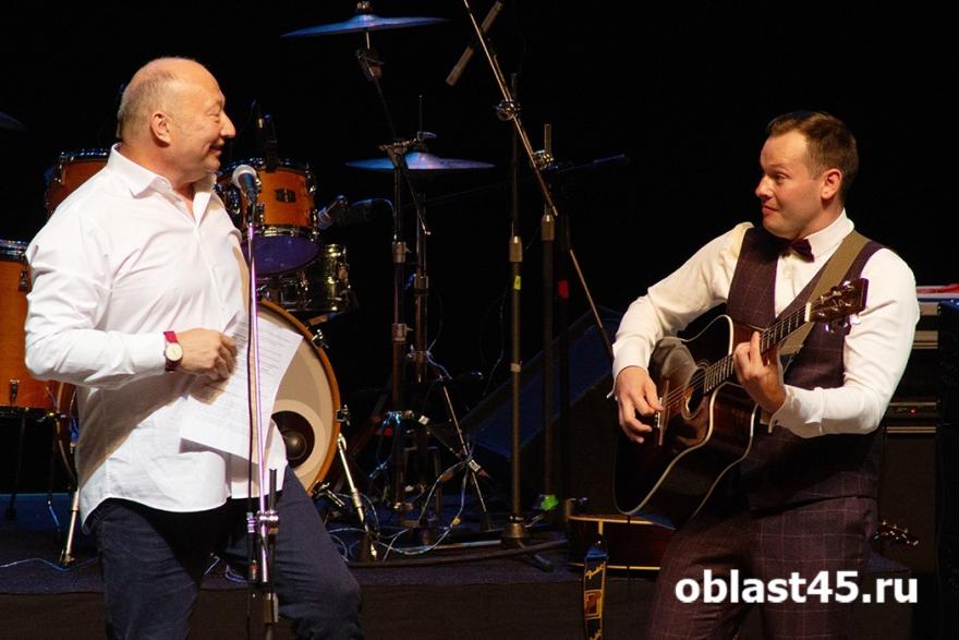 «Середина лета»: В Кургане для земляков выступили известные артисты