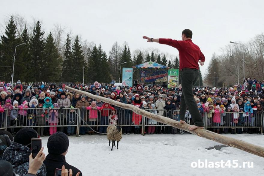 В Курганской области на Масленицу бесплатно раздадут 1000 порций ухи и разыграют барана
