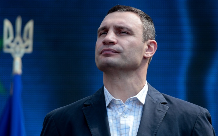 Кличко назвал угрожающей ситуацию с отоплением в Киеве