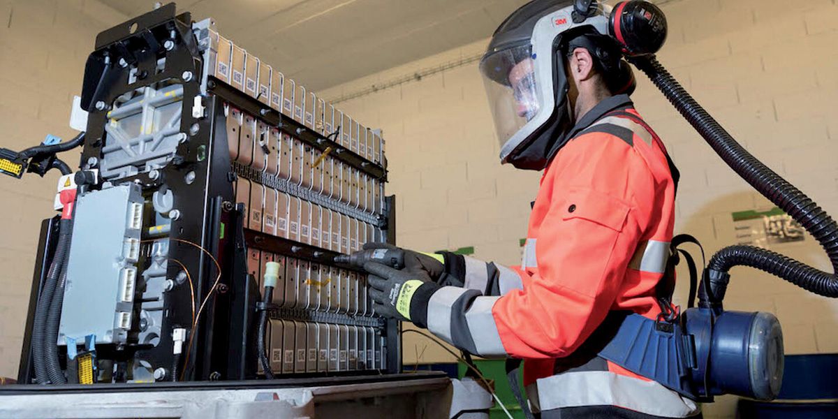 Кладбища старых электромобилей – реальная перспектива ближайших лет? Что собирается делать Беларусь