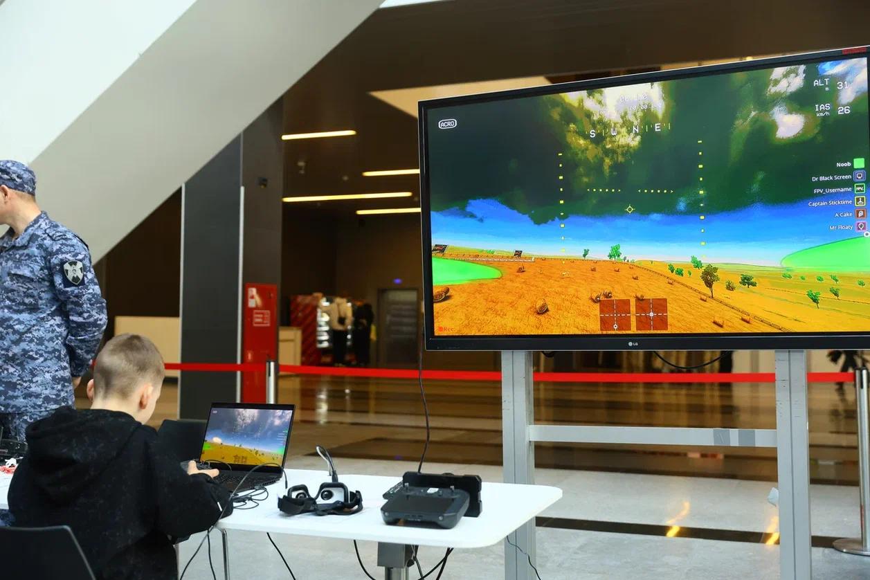 Фото Росгвардия на выставке в «Новосибирск Экспоцентр»: от зрелищных задержаний до профориентации молодежи 7