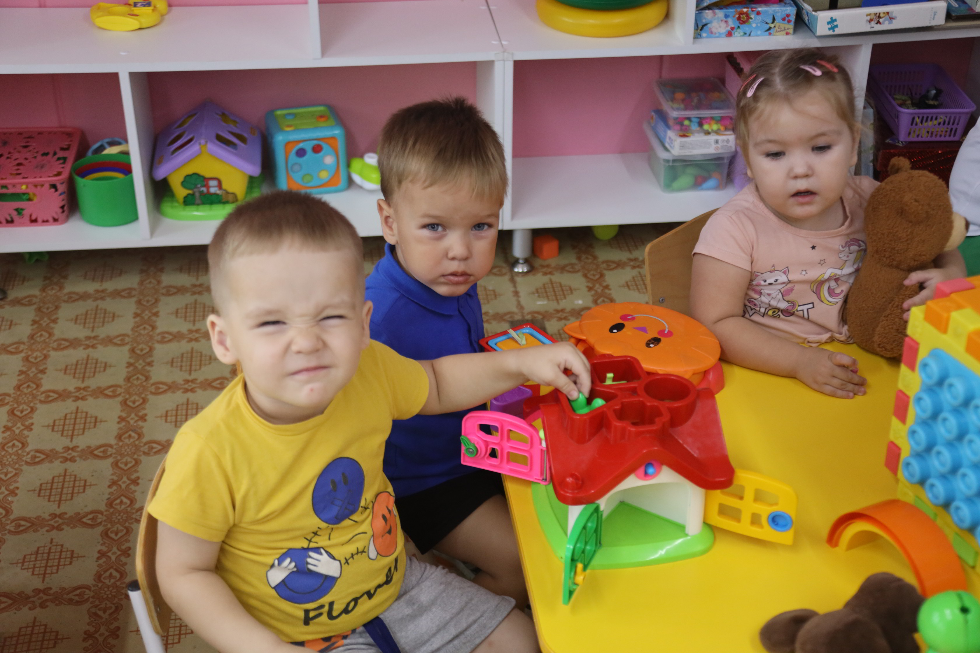 ребята и зверята карусель.