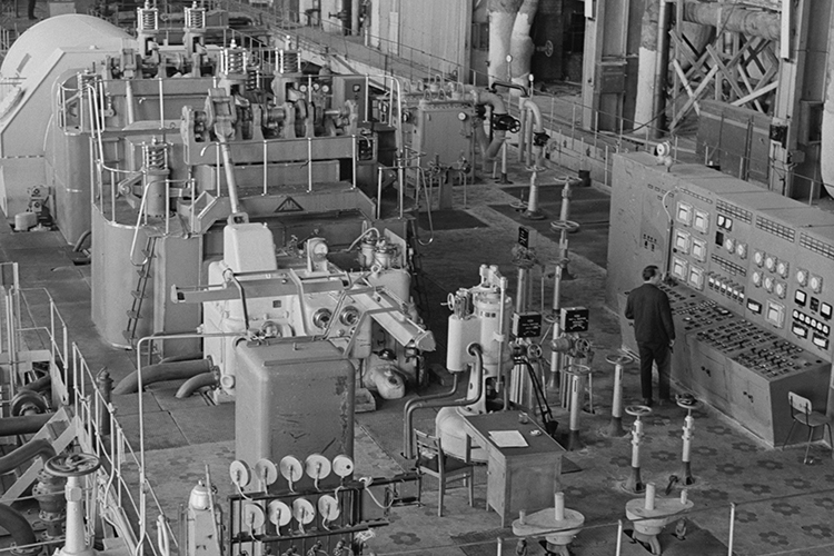 Дорогобужская ТЭЦ (ранее — Дорогобужская ГРЭС) работает с 1957 года. У предприятия сегодня накопился достаточно серьезный объем долгов, прежде всего перед «Газпромом»