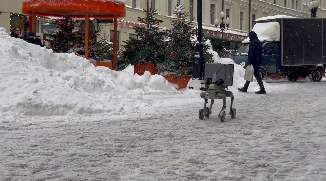 Курьеры дорожают: как ретейлеры тестируют рободоставку зимой