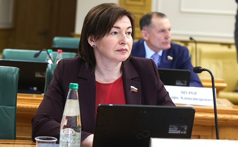 Лариса Круглова
