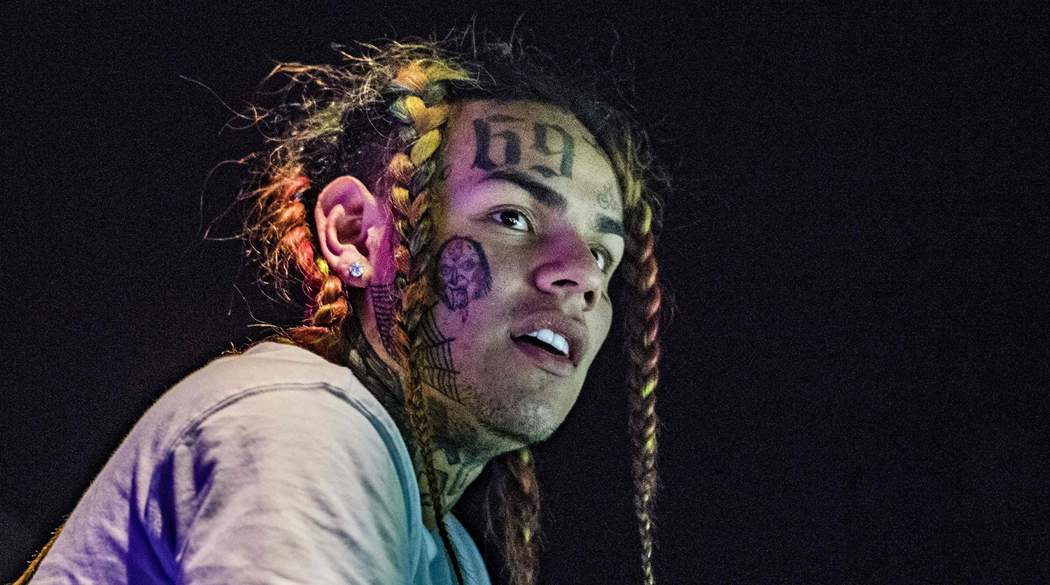 Репер 6. Рэпер Tekashi. 6ix9ine: сага о Дэнни Эрнандесе фильм 2020. Американский рэпер 6ix9ine. Американский рэпер Эрнандес.