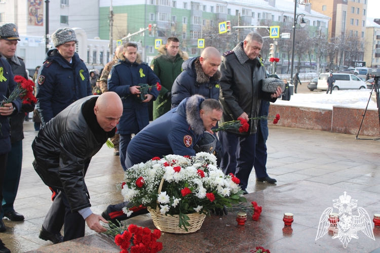 В Липецке начальник Управления Росгвардии участвовал в мероприятии в честь освобождения Ленинграда