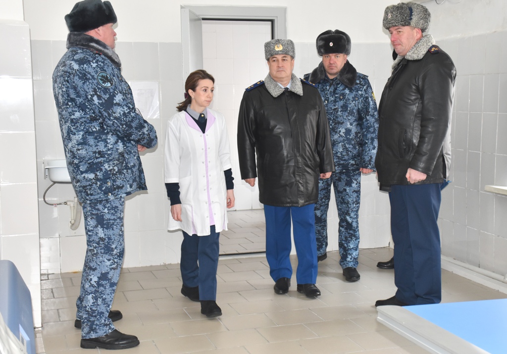 ИК-1 ОФСИН России по Республике Алтай с рабочим визитом посетил прокурор региона Анатолий Богданчиков