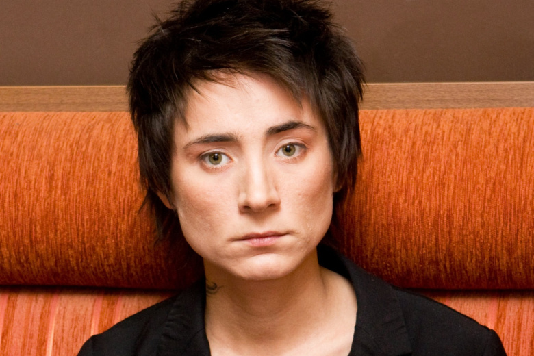 Ссора с Литвиновой, розыск за долги, продажа имущества: как живет Земфира