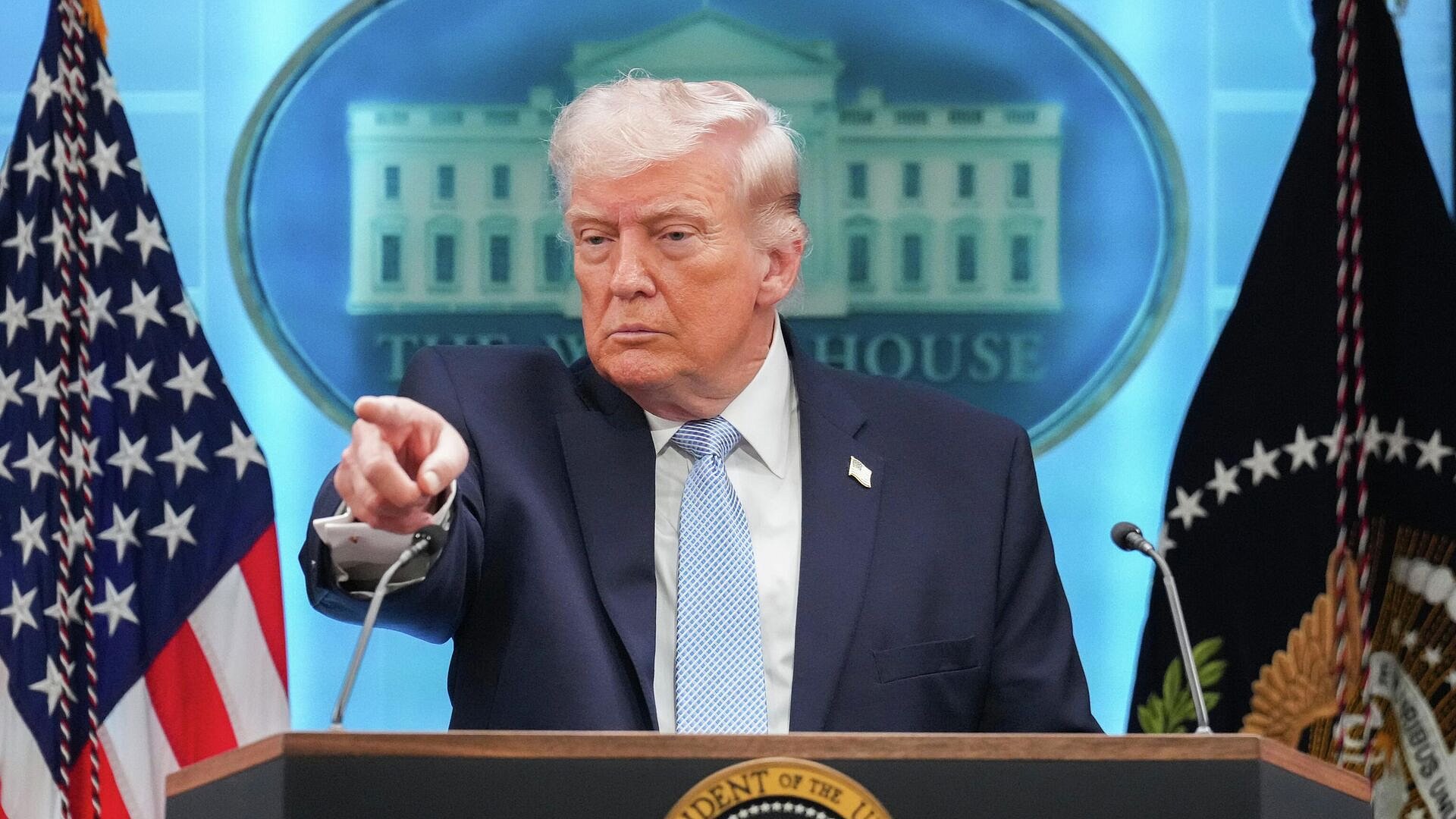 Трамп обвинил лидера демократов в подстрекательстве к покушению
